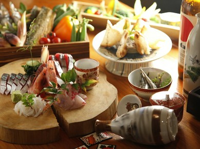 様々な県内外の日本酒をお楽しみ頂けます。売切れご免