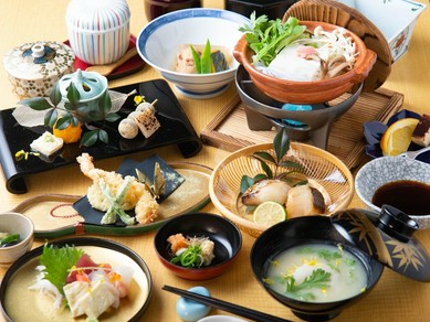 京都名物湯豆腐を、リーズナブルに味わえる『懐石』