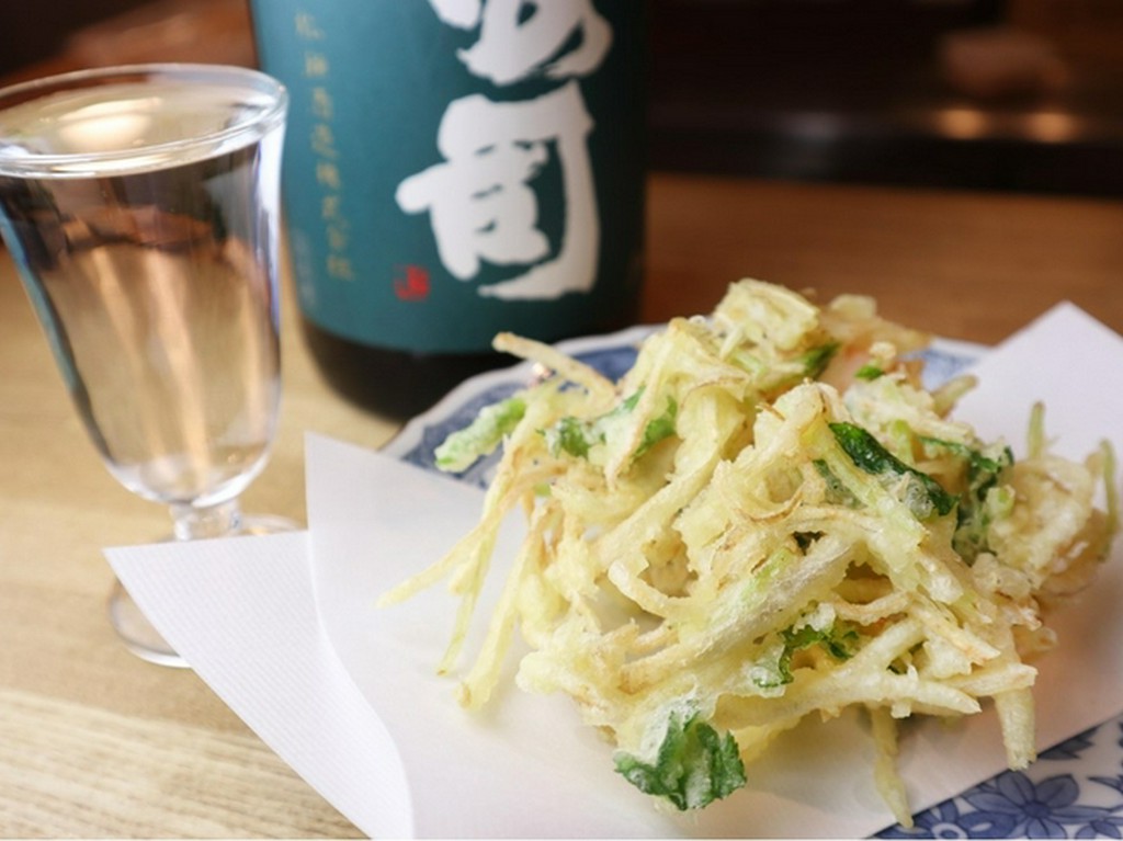 口の中いっぱいに広がる豊かな風味。季節感たっぷりの『かき揚』