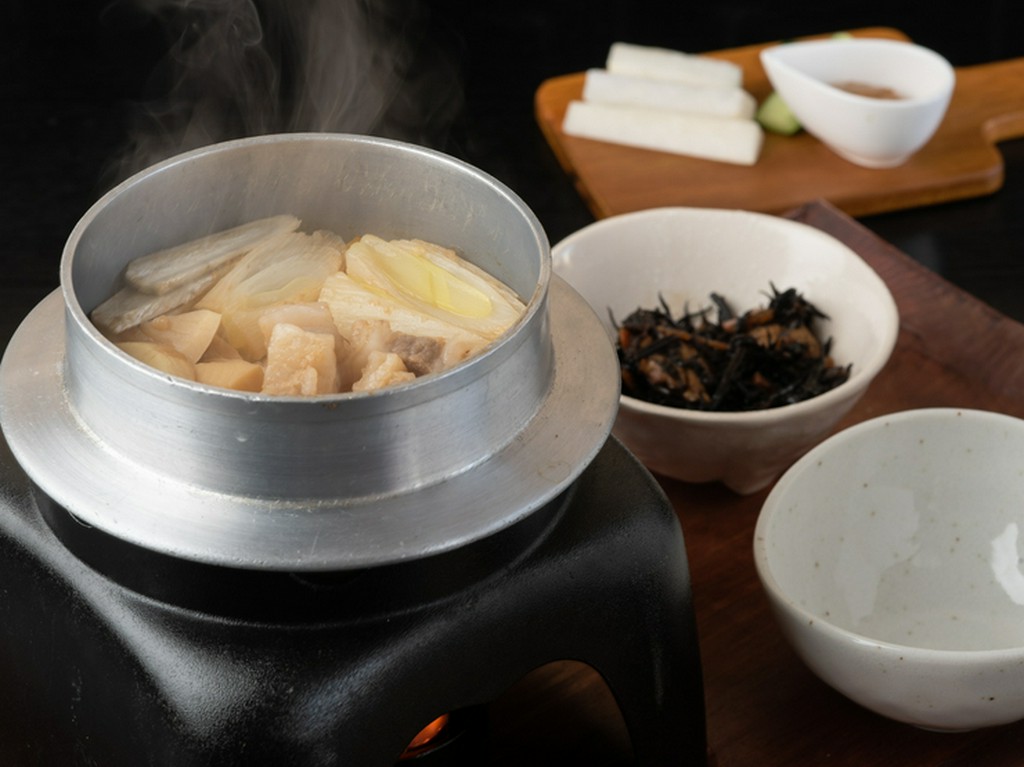 季節野菜と牛の旨みがたっぷり詰まった逸品