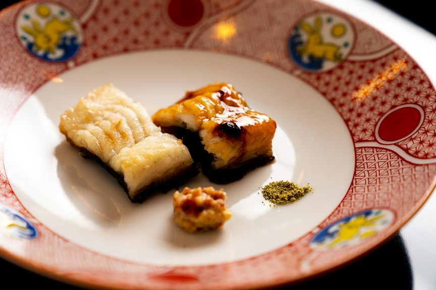 この上ない旨さと食感『宮津湾天然海うなぎの白焼き・蒲焼き』