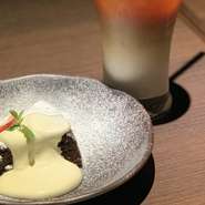 ・宮崎ローストビーフサンド
・宮崎チキンハムカツサンド
・本日のスイーツ（数種からお選び頂けます。）
※お食事セットのスイーツは150円となります。