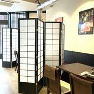 テーブル席、6名様、2カ所