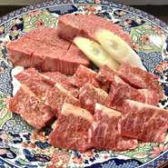 厳選した最高品質の黒毛和牛タン、ハラミ、希少部位焼肉とシャトーブリアン、ヒレ塊肉、旬の野菜と海鮮をお楽しみ下さい。