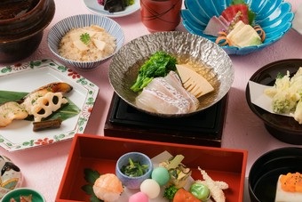 【月会席】旬の食材を堪能・季節のお鍋など