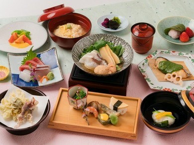 【月会席】旬の食材を堪能・季節のお鍋など