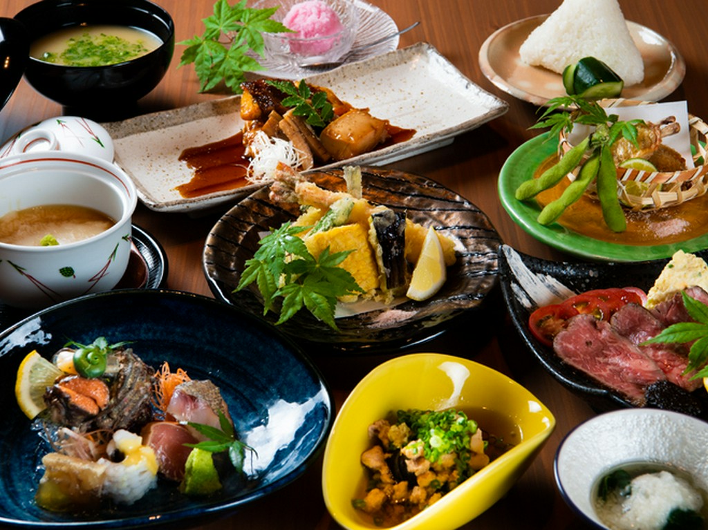 コースから単品まで。工夫を凝らした料理が幅広く揃う『逸品』