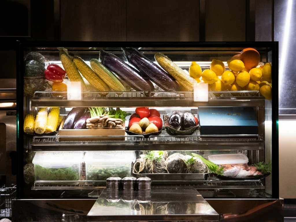 その日仕入れた野菜・肉・魚。自信を持って提供できる『食材』