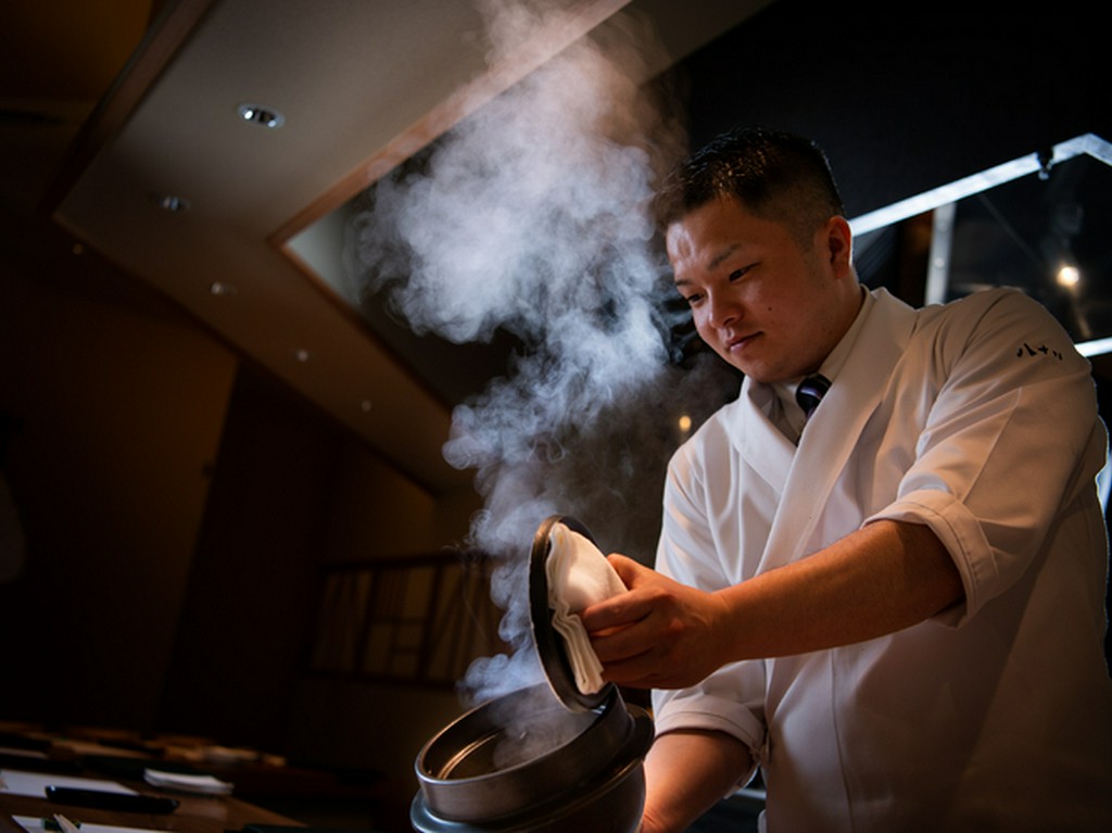 釜からぶわっと立ち上る、熱々の蒸気
