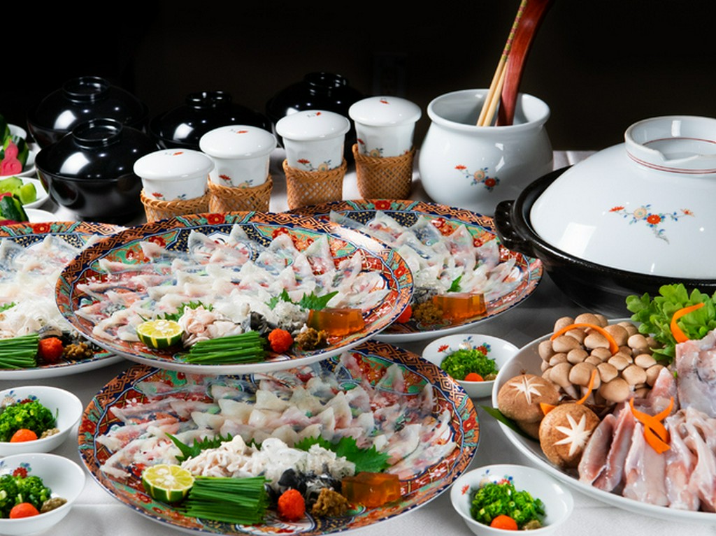 余すところなく、最後のだしの一滴まで食べつくす『ふぐコース』