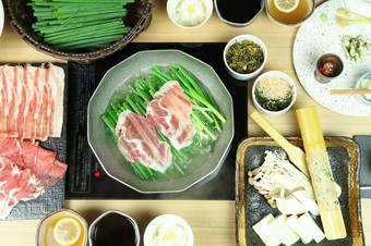 自家栽培の青ねぎが食べ放題『朝採りねぎ鍋　鹿児島黒豚コース』