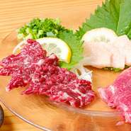 雲丹を醤油と絡めていただく『煮卵　特製雲丹醤油』
