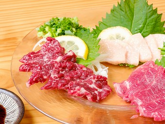 熊本県産特選馬刺し3種　霜降り・赤身・フタエゴ