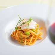 旬の素材との絶妙なバランスを楽しむパスタ