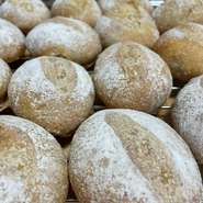 『自家製パン』