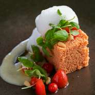 『微笑（クスクス）のカプレーゼ風』