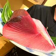 多方面に渡って仕入れる　生の天然本鮪
是非ご賞味ください！