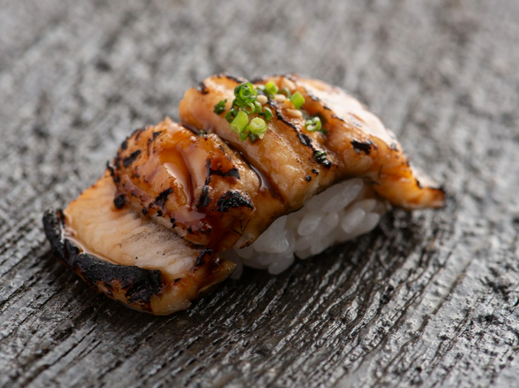 とろける柔らかさ＆濃厚な旨みにうなる！　『穴子』にぎり