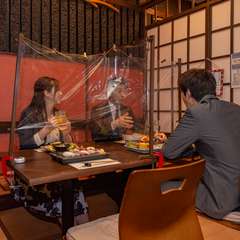 接待や同僚との外せない食事会は飛沫対策万全の席で