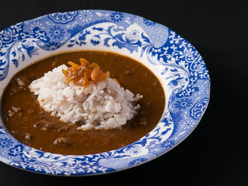 素材のおいしさが見事に凝縮された〆の『佐賀牛カレー』