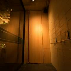 至福の時間に包まれ、穏やかな温もりを感じられる上質な空間