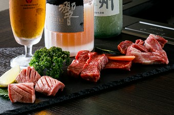 上カルビ、カイノミ、サンカクなど「おいしいとこどり」な『霜降り肉　盛合せ』