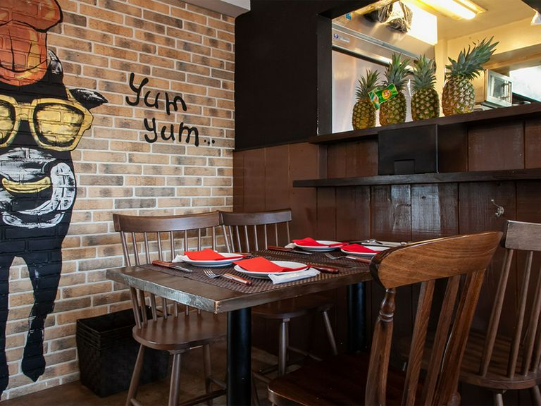 とにかくボリューミーなシュラスコ料理。お腹いっぱい召し上がれ