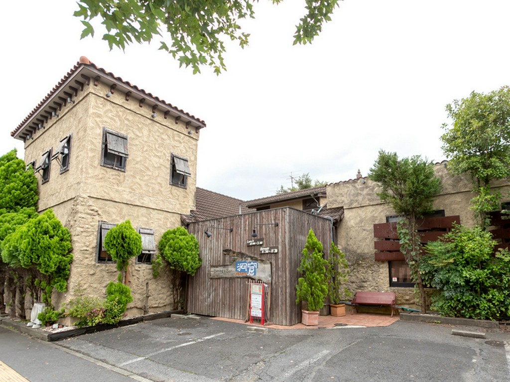 昼はランチセット、夜はアルコールとともに楽しむのもオススメ