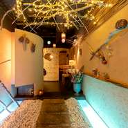 センス良いインテリアが印象的な、別館の店内