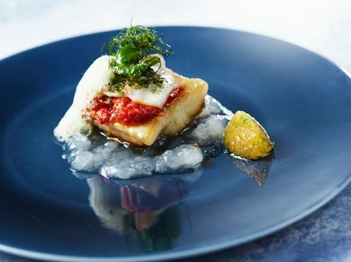 食材の珍しい組み合わせに、シェフの技が光る『舞阪港で水揚げされた鮮魚のお料理』