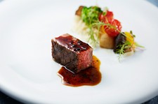 シェフが腕にふるいをかけてご用意させていただく特別コースです。お料理こだわりの方はご賞味ください。