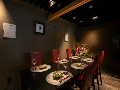 プライベートを重視した完全個室が、大切な人との時間を紡ぐ