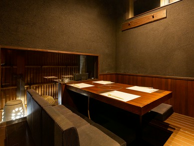 2名〜20名様迄ご利用可能な完全個室を完備