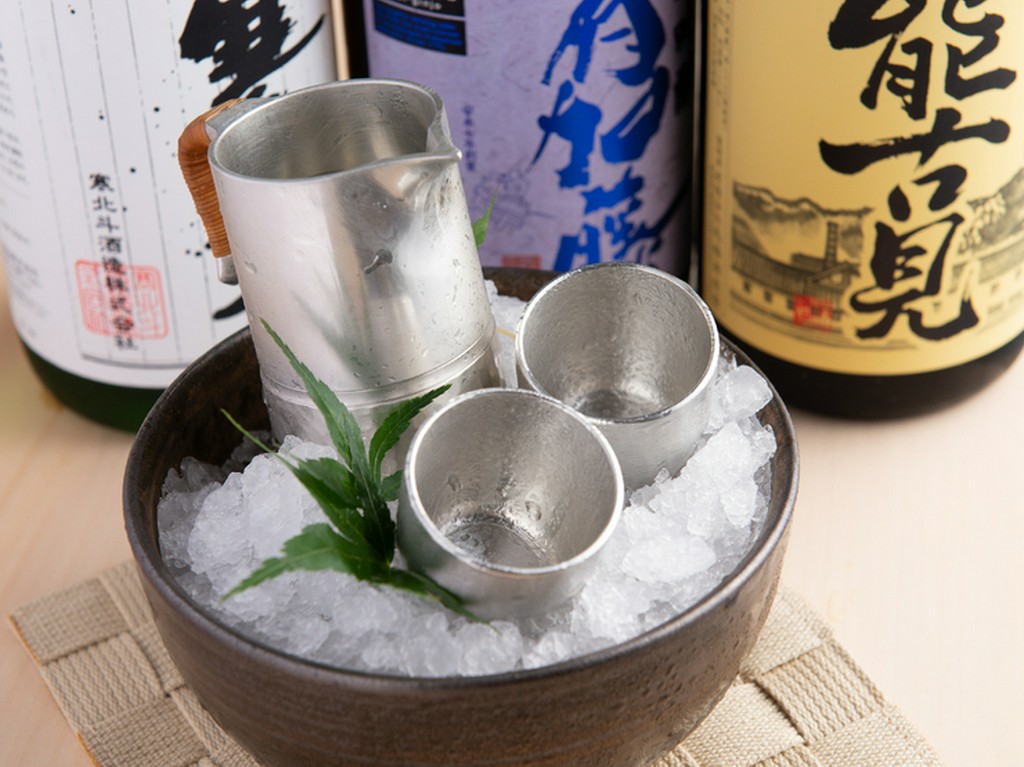 店主が自分の舌で確かめた、おいしい日本酒を全国からセレクト