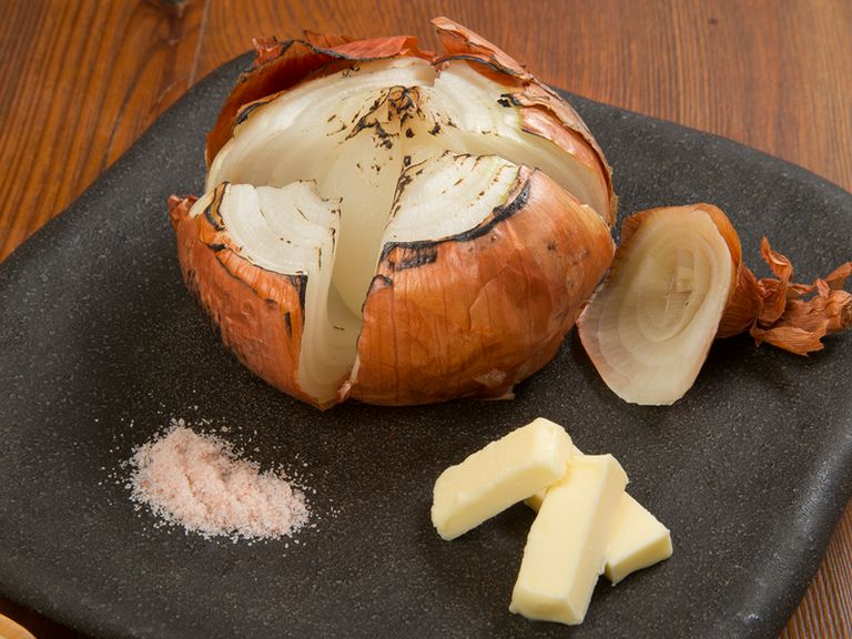 ついついお酒が進む、ローカロリーな『玉ねぎ姿焼き』