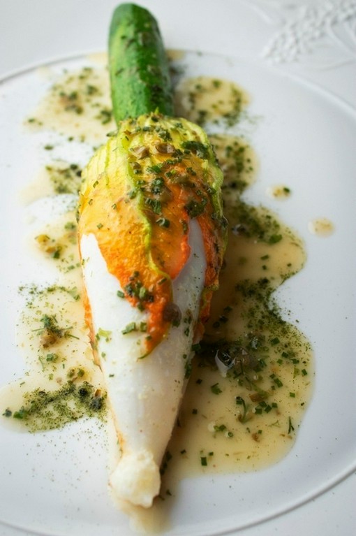 ズッキーニに飲み込まれたエガ