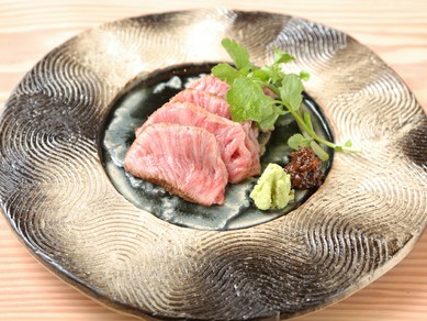 洗練された空間で、食事や会話を心ゆくまで堪能