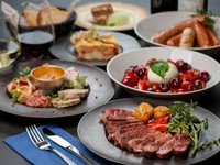 お肉のおいしさを最大限に活かしたメニューたち。ジューシーな味わいと香ばしさに、ワインが進むこと間違いなし。