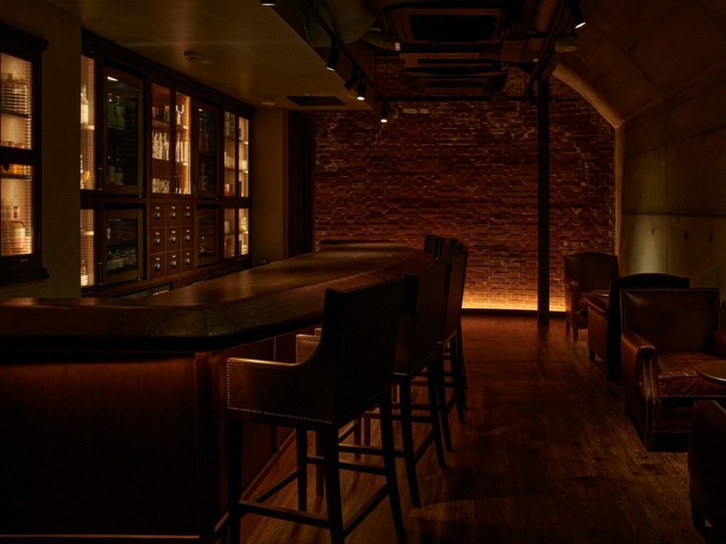 落ち着いた雰囲気を楽しみながら、二人の時間を共有