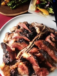 北海道産Tボーンステーキ 18/g 円（税込）