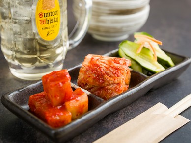 こだわりのビールを始め、お肉と好相性のドリンクが揃う