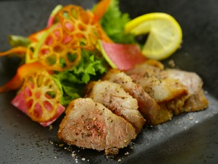 地産地消を意識し、地元食材をふんだんに使用