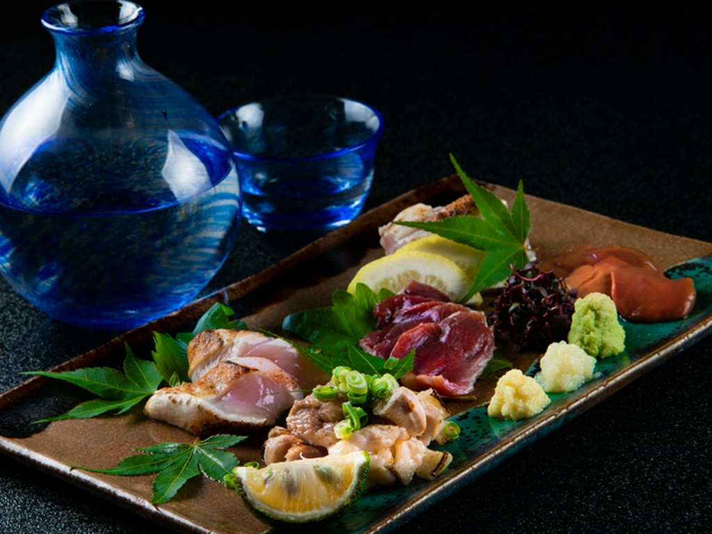 新鮮だからこその鶏刺！『幻の地鶏「天草大王」鳥刺五種盛』