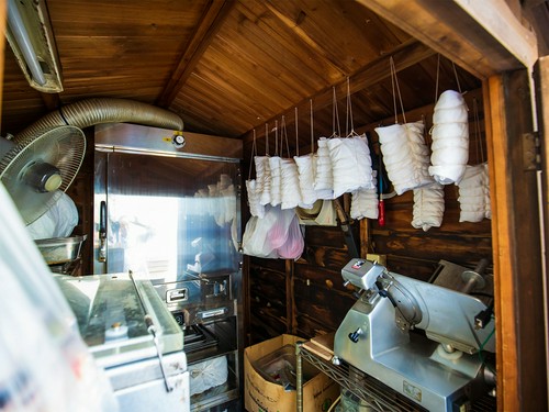 『冷燻』のために設けられた専用の燻製室