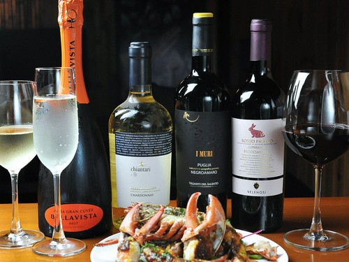 ワインをはじめ、ビールやカクテル、ウイスキーも充実