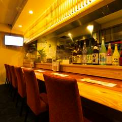 仕事帰りにふらりと立ち寄って、好きな料理とお酒をゆったりと