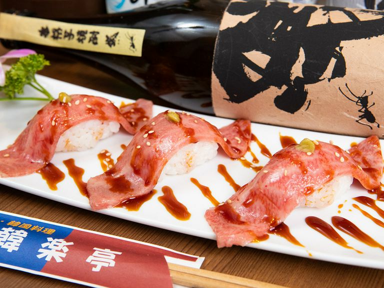 口の中でとろけるおいしさ『霜降り炙りにぎり』