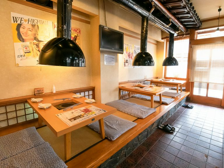 家族連れでもリラックスできる座敷席