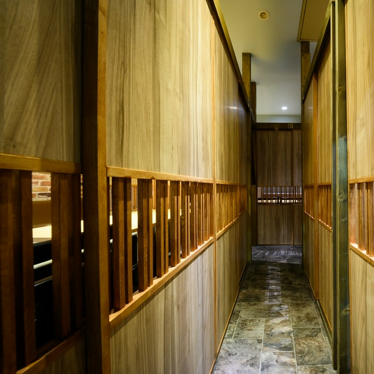 さまざまなシーンで使える個室100席完備！！