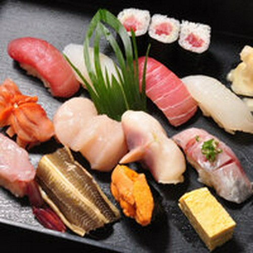 寿司や海鮮・ジンギスカン、北海道名物食べ飲み放題コース！！
